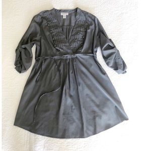 🧁 Dark gray Motherhood Maternity blouse.